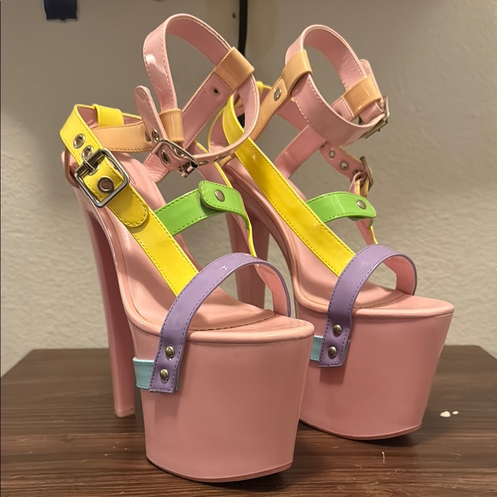 XTRA by YRU PASTEL X BONDAGE PLATFORM HEELS